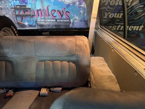 Used 1991 GMC Jimmy 4WD image 10