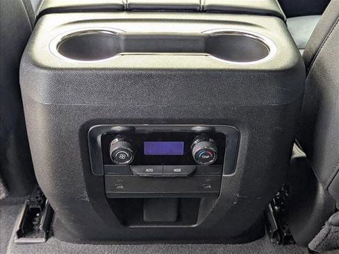 Used 2025 Chevrolet Tahoe LT AWD/4WD image 19