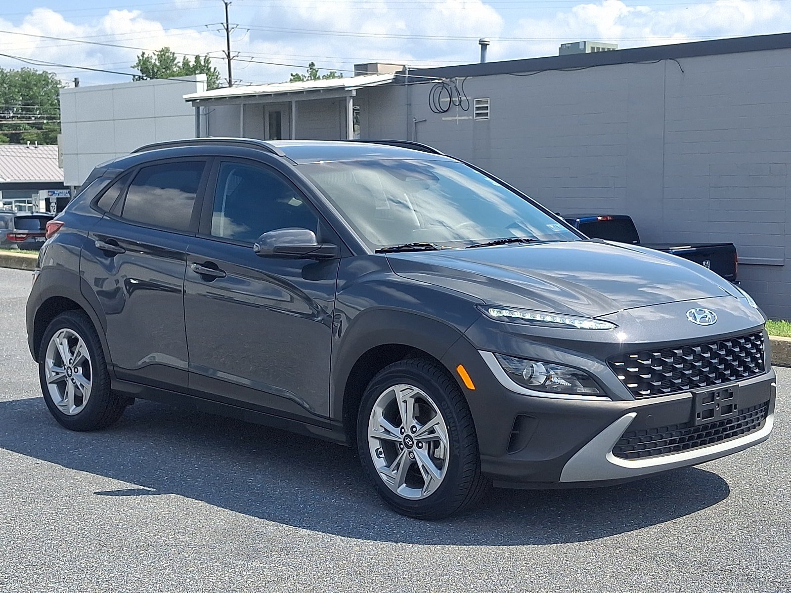Used 2023 Hyundai Kona SEL w/ Cargo Package AWD/4WD image 3