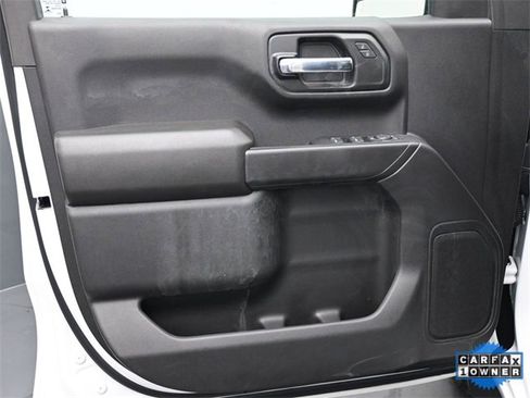 Used 2023 Chevrolet Silverado 1500 Custom image 11