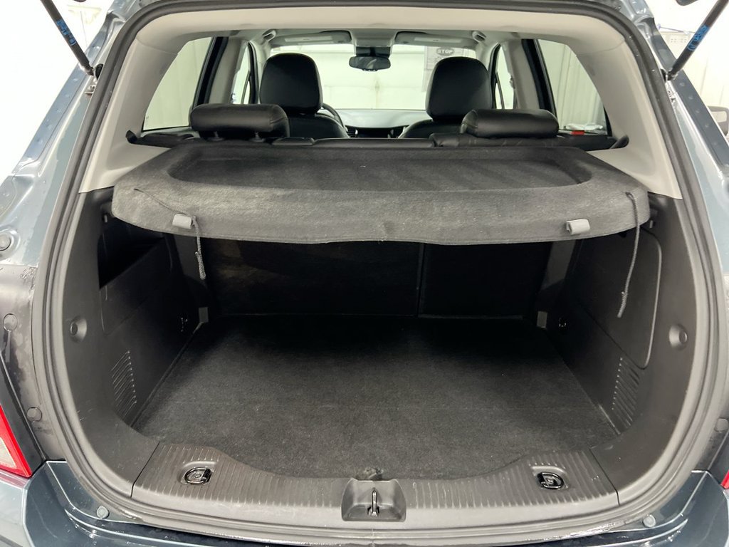 Used 2022 Chevrolet Trax LT AWD/4WD image 23