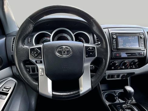 Used 2015 Toyota Tacoma 2WD Access Cab w/ Convenience Package image 6