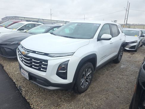 Used 2025 Chevrolet Equinox LT image 19