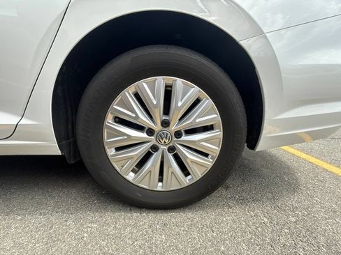 Used 2020 Volkswagen Jetta S w/ Driver Assistance Package FWD image 11