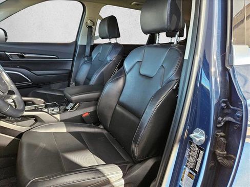 Used 2024 Kia Telluride S w/ S Sunroof Package image 17
