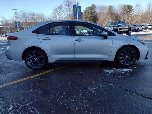 Used 2024 Toyota Corolla SE image 9