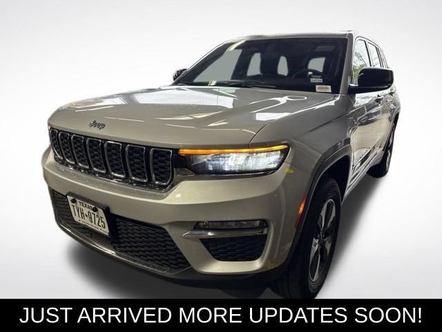 Used 2024 Jeep Grand Cherokee Limited 4xe AWD/4WD image 1