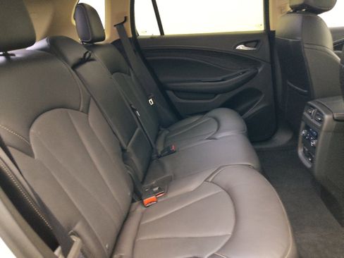 Used 2018 Buick Envision Essence FWD image 19