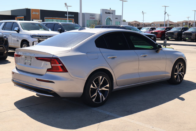 Used 2024 Volvo S60 B5 Core FWD image 6