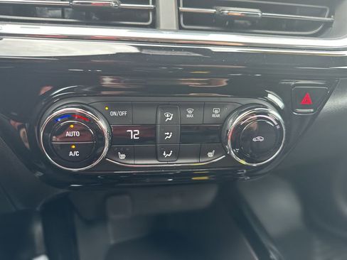 Used 2025 Chevrolet Trax RS w/ Driver Confidence Package image 16