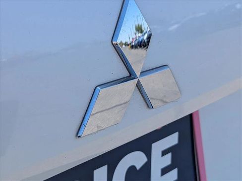 Used 2020 Mitsubishi Outlander SEL AWD/4WD image 30