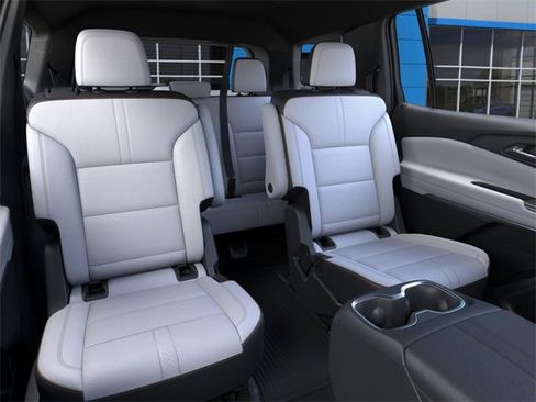 New 2025 Chevrolet Traverse High Country w/ LPO, Floor Liner Package image 18