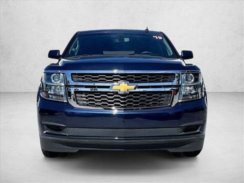 Used 2019 Chevrolet Tahoe LS RWD image 3