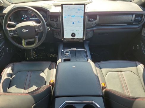 Used 2023 Ford Expedition Limited image 15