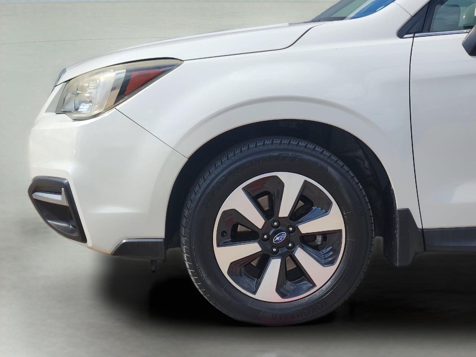 Used 2017 Subaru Forester 2.5i Limited w/ Protection Package #2 AWD/4WD image 8