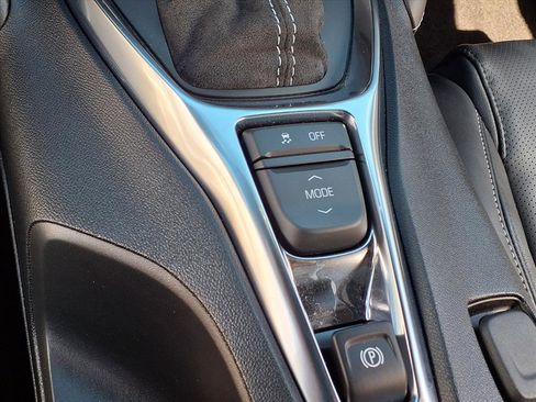 Used 2024 Chevrolet Camaro LT image 17