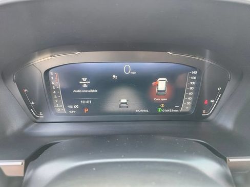 Used 2025 Honda Pilot Elite image 36