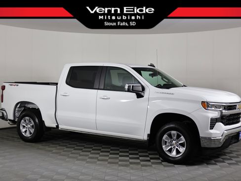 Used 2025 Chevrolet Silverado 1500 LT image 1
