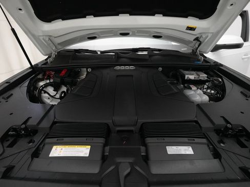 Used 2019 Audi Q7 3.0T Prestige w/ Prestige Package AWD/4WD image 3