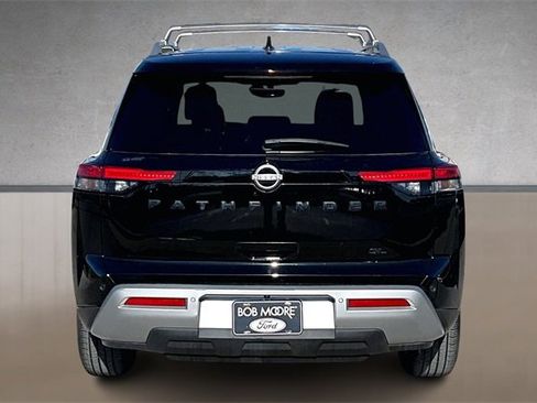 Used 2023 Nissan Pathfinder SL w/ Lighting Package (N92) image 4