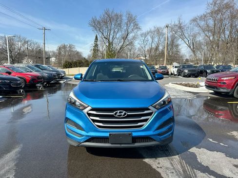 Used 2018 Hyundai Tucson SE w/ Cargo Package image 16