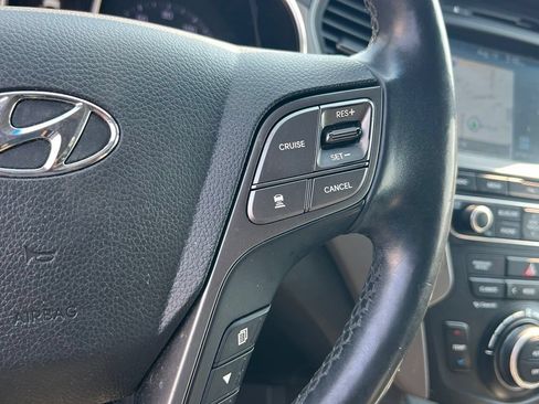 Used 2017 Hyundai Santa Fe Sport w/ 2.0T Ultimate Tech Package 05 AWD/4WD image 16