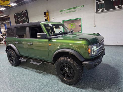 Used 2023 Ford Bronco Badlands AWD/4WD image 4