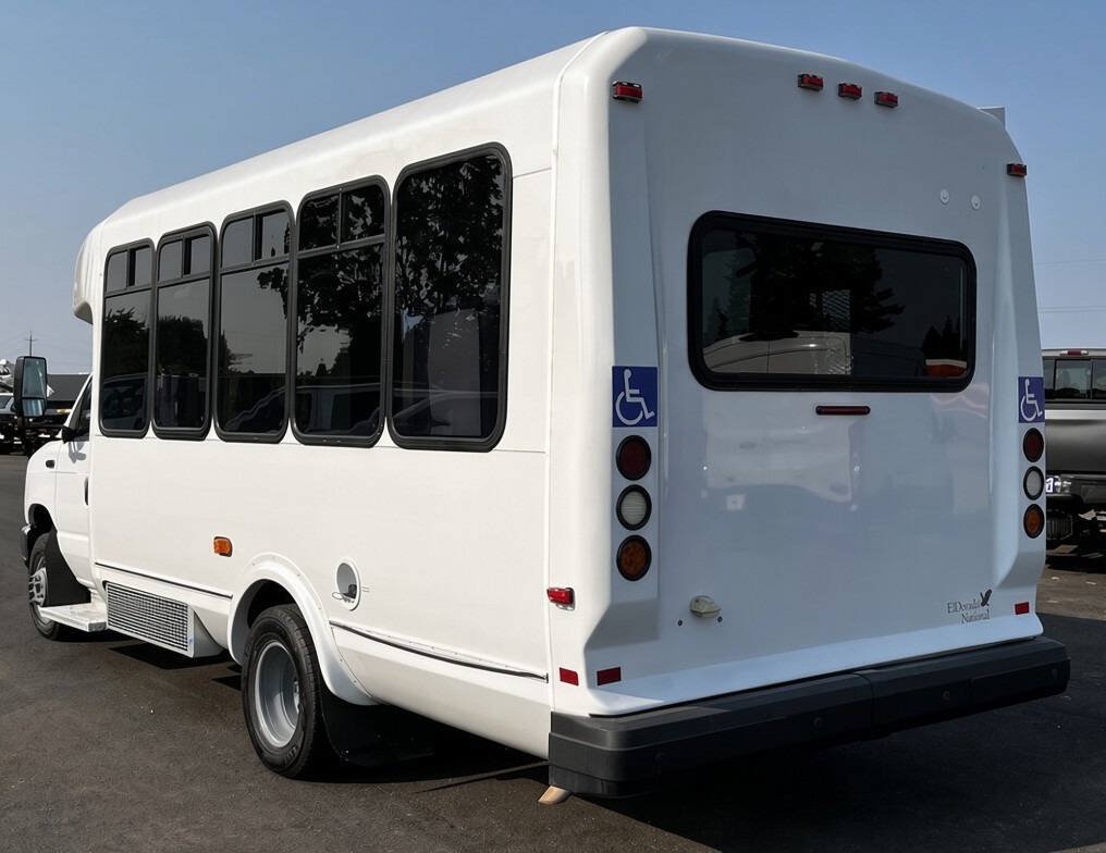 Used 2016 Ford E-450 and Econoline 450 Super Duty w/ Shuttle Bus Prep Package RWD image 7