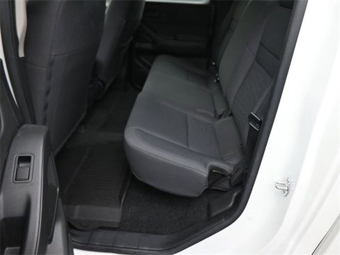 Used 2024 Nissan Frontier S image 16