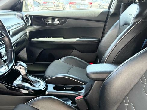 Used 2021 Kia Forte GT-Line w/ GT-Line Premium Package image 14