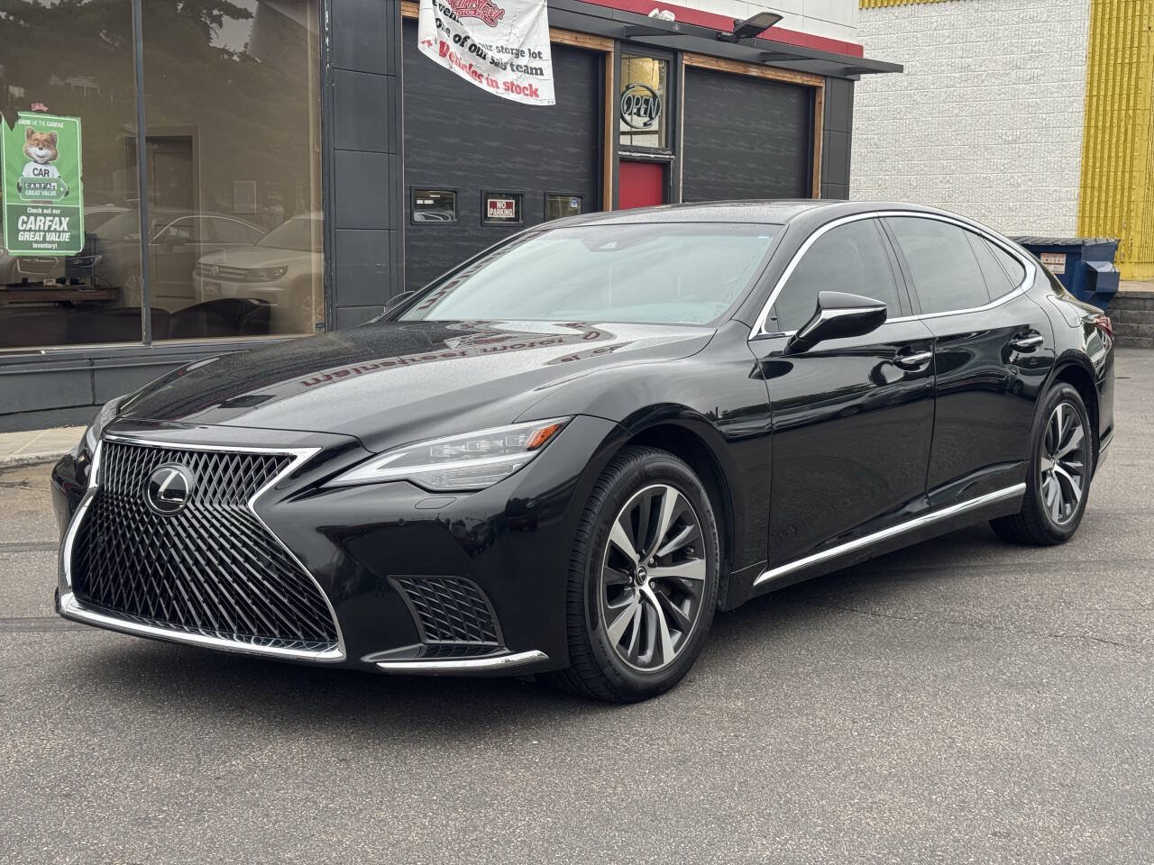 Used 2021 Lexus LS 500 AWD w/ Accessory Package (Z1) image 3