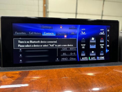 Used 2016 Lexus LX 570 4WD w/ Luxury Package image 43