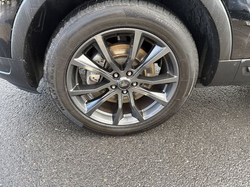 Used 2018 Ford Explorer XLT w/ Equipment Group 202A image 13