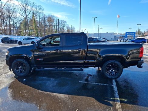 Used 2020 Chevrolet Colorado Z71 w/ Z71 Midnight Edition image 4