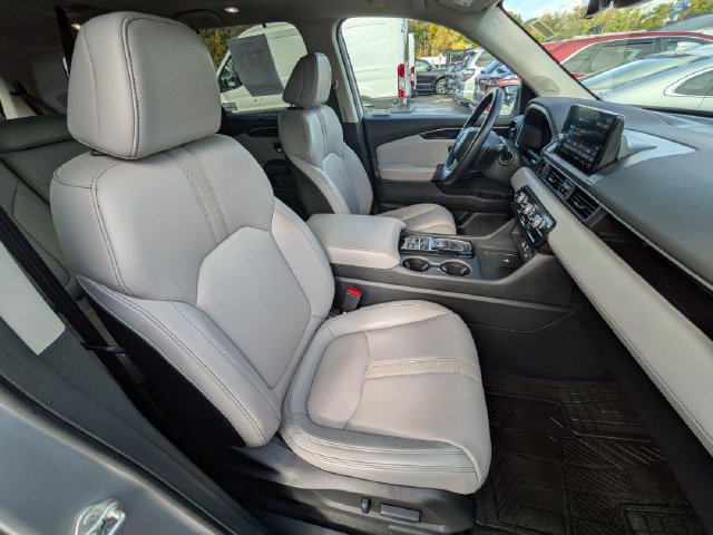 Used 2023 Honda Pilot Touring image 23