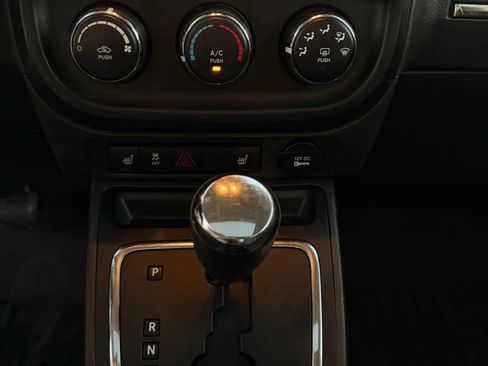 Used 2014 Jeep Patriot High Altitude image 18