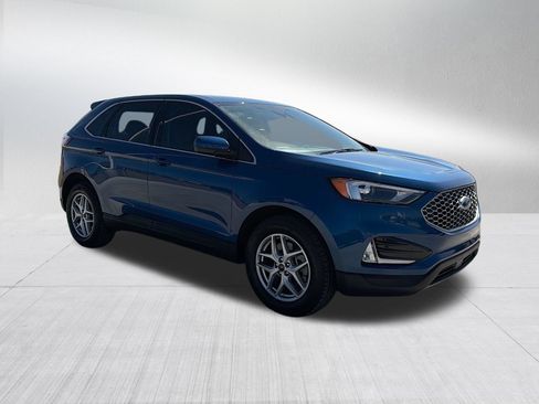 Used 2024 Ford Edge SEL w/ Convenience Package AWD/4WD image 4