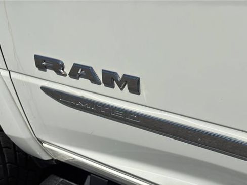 Used 2020 RAM 2500 Limited AWD/4WD image 43