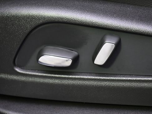 New 2026 Cadillac XT5 Luxury w/ LPO, Floor Liner Package image 14