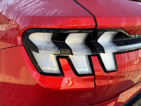 Used 2021 Ford Mustang Mach-E Premium image 20