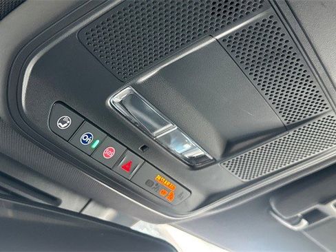 Certified 2024 Chevrolet Equinox EV LT image 27