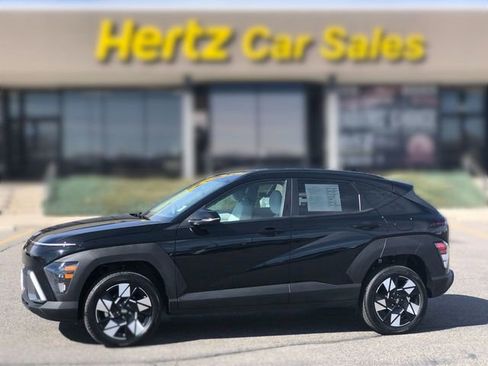 Used 2025 Hyundai Kona SEL image 1