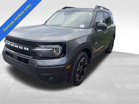 Used 2025 Ford Bronco Sport Outer Banks w/ Outer Banks Tech Package+ AWD/4WD image 8