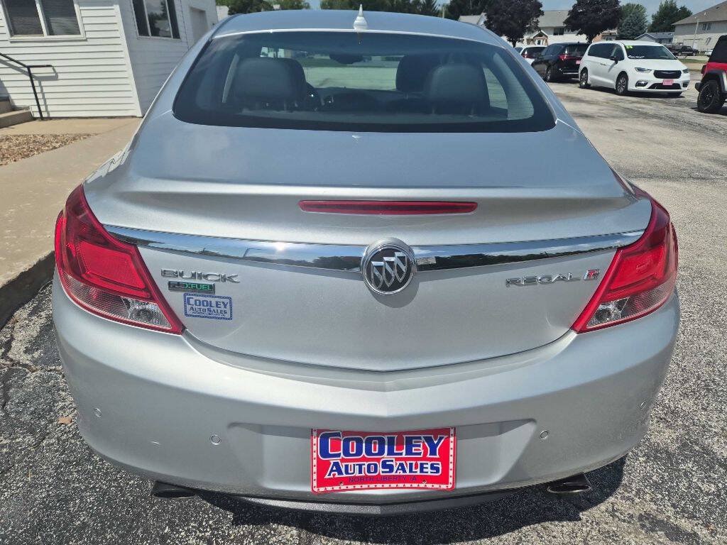 Used 2011 Buick Regal CXL Turbo w/ TO3 Preferred Equipment Group FWD image 4
