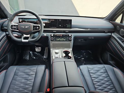 Certified 2026 Genesis GV80 3.5T e-SC AWD/4WD image 14