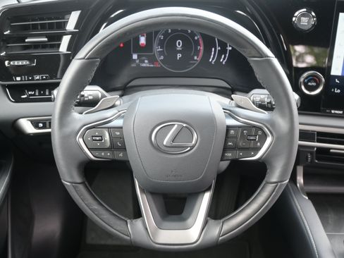 Used 2023 Lexus RX 350 Premium w/ Cold Area Package AWD/4WD image 17
