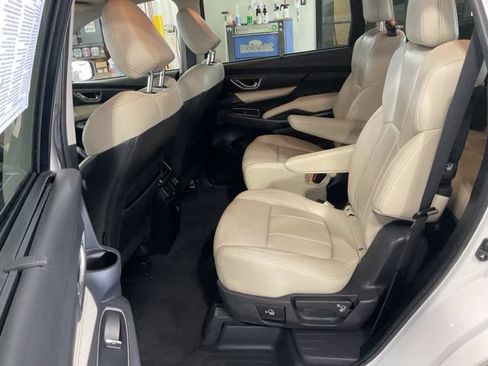 Used 2023 Subaru Ascent Limited AWD/4WD image 27