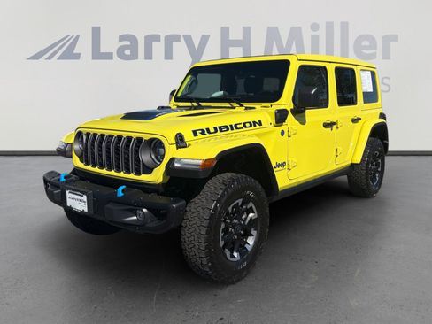 Used 2024 Jeep Wrangler Unlimited Rubicon 4xe AWD/4WD image 1