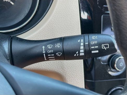 Used 2017 Nissan Rogue S FWD image 20