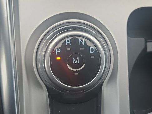 Used 2020 Ford Explorer Limited image 13